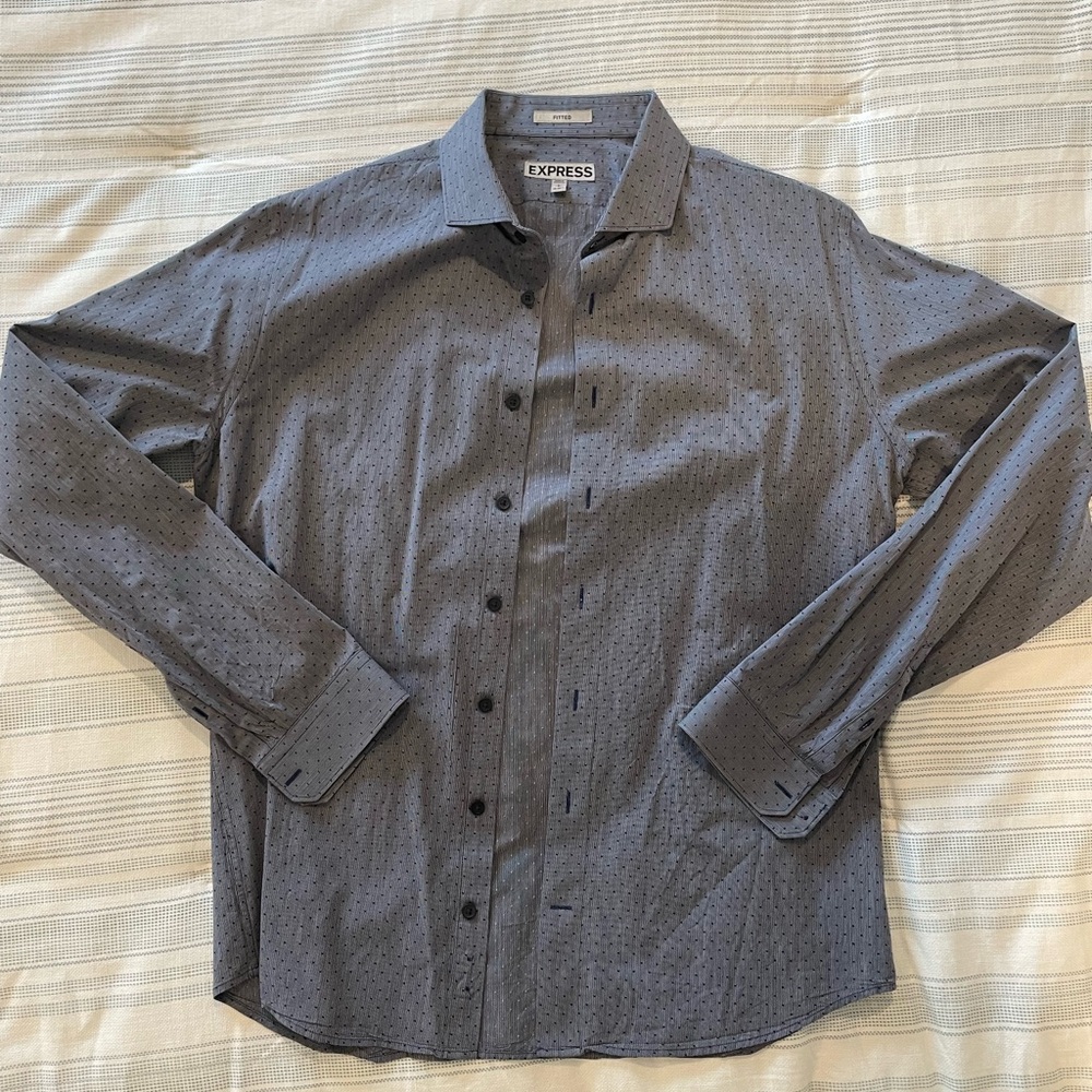 Express Button down - Picture 3 of 3